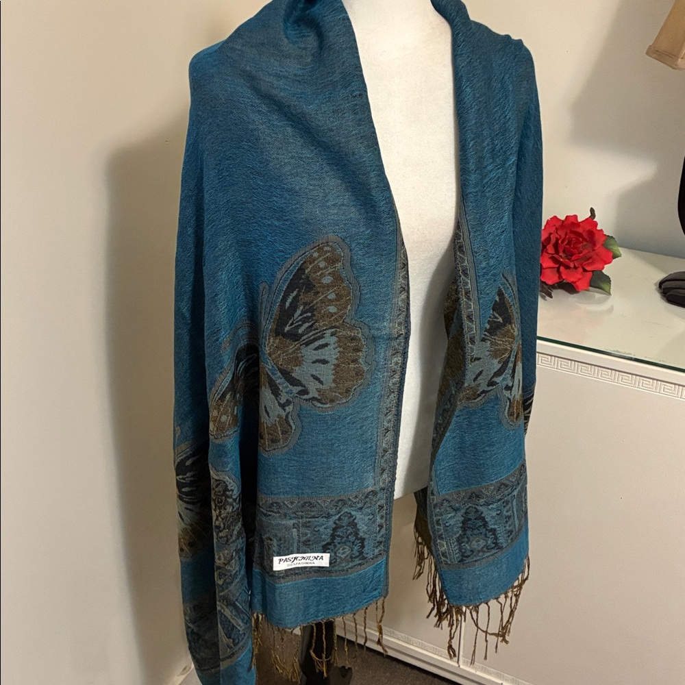 Beautiful Pashmina Blue and Brown Butterfly NWOT